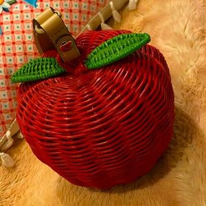 🍎 Wicker Apple Wristlet 🍎